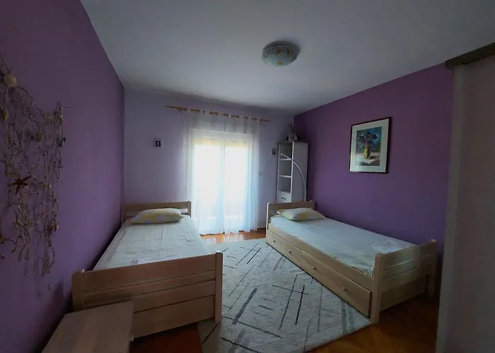 Maskarin Rab 公寓 *