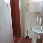 Maskarin Rab